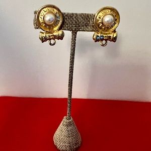 vintage gold clip on earrings